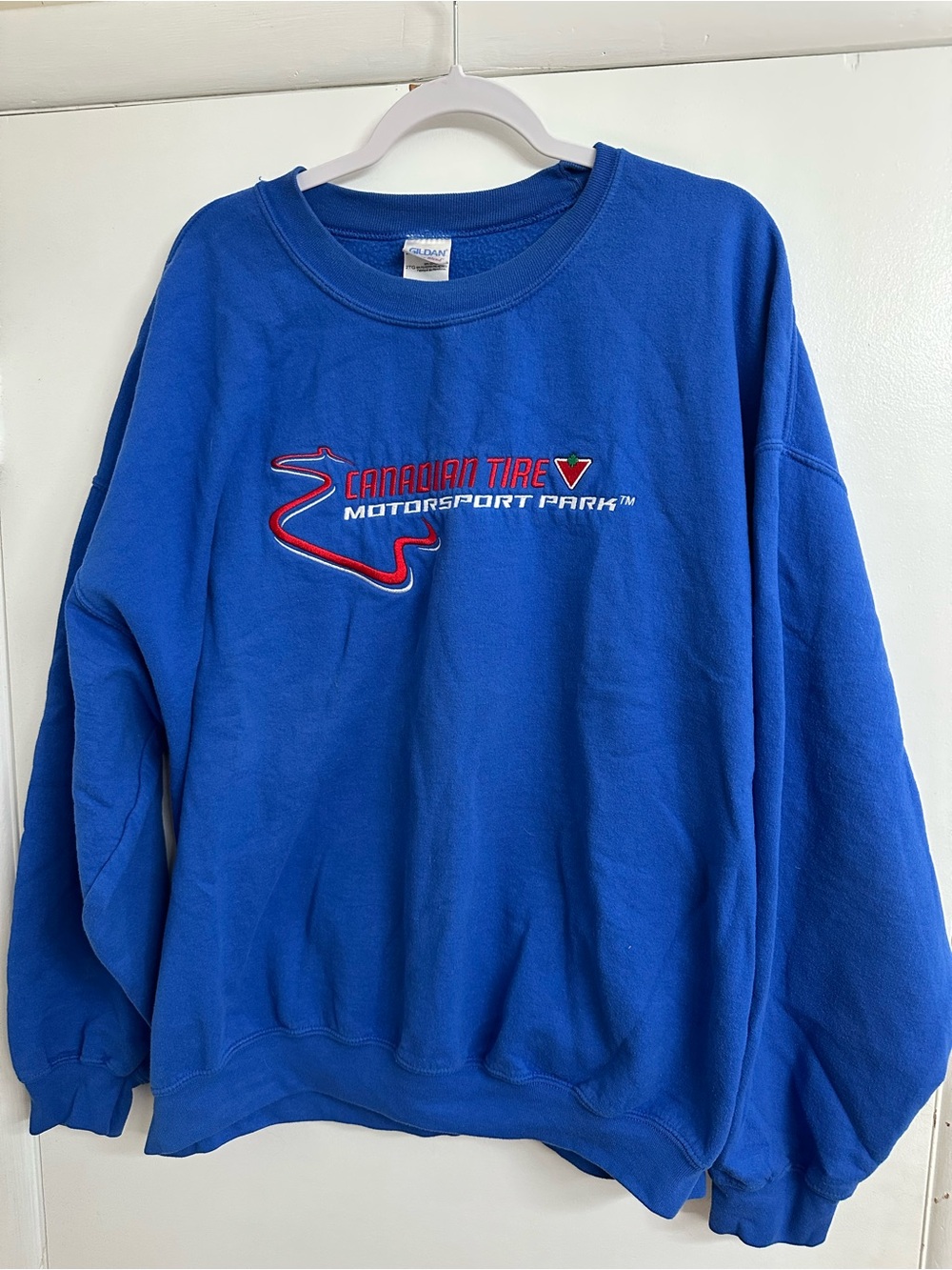 Gildan Royal Blue Canadian Tire Motorsport Park Crewneck (Rare Vintage)